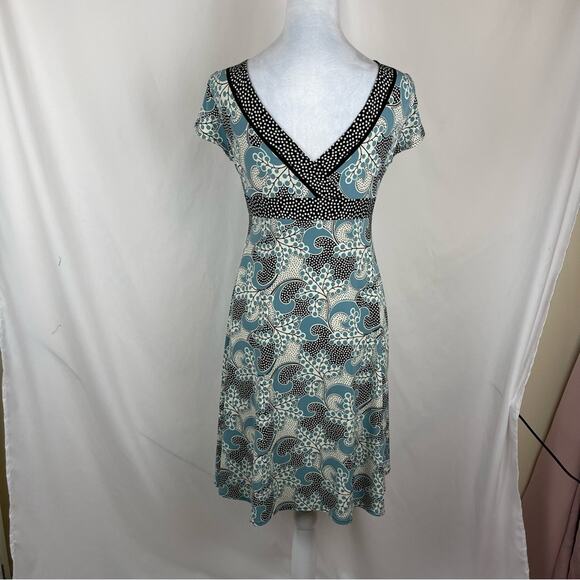 Maggy London Teal White Babydoll Floral Print Feminine Dress NWOT Size 4P - Picture 6 of 11